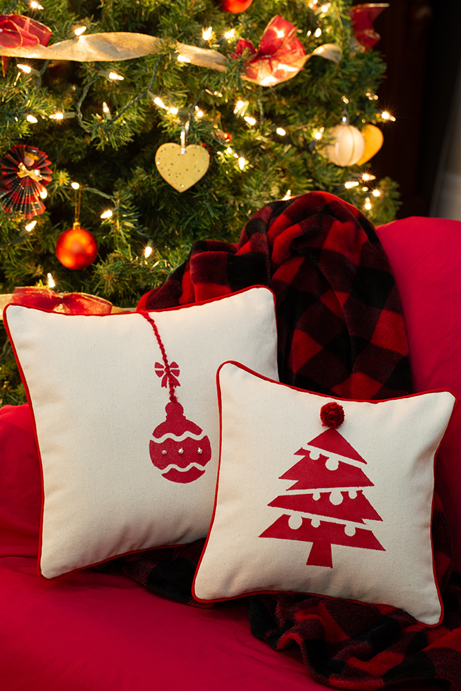 Stenciled Christmas Pillows
