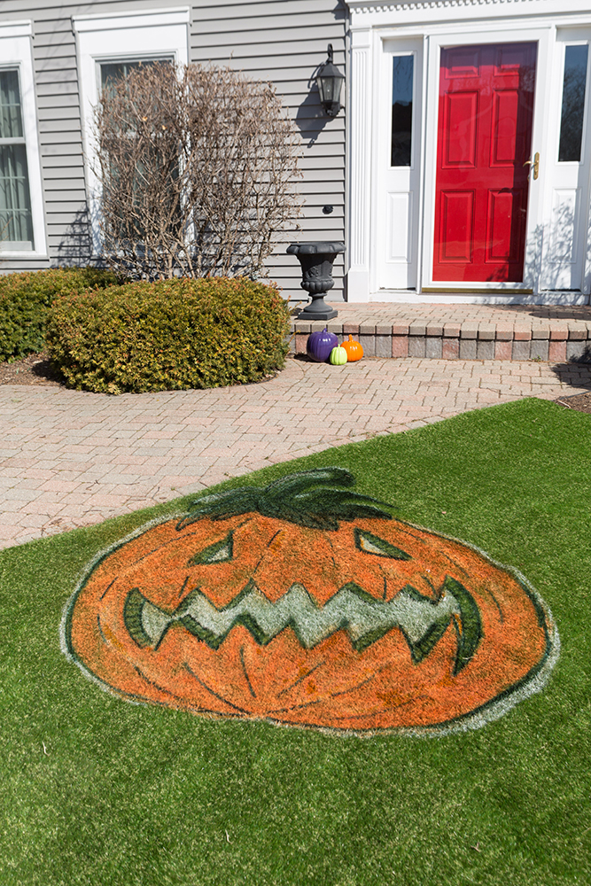 Spray Chalk Halloween Pumpkin